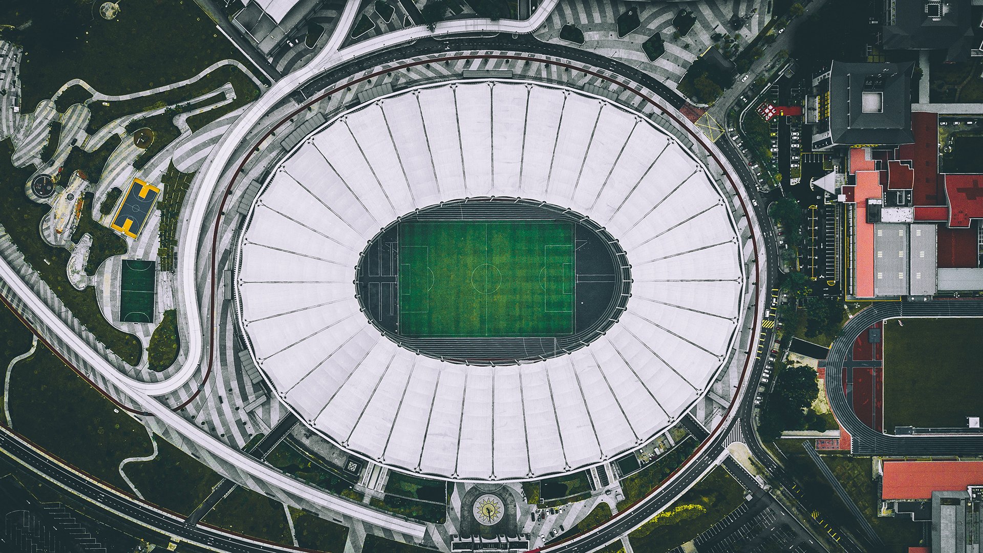 当亚洲铁骑踏破南美防线—2026世界杯伊朗绝杀乌拉圭，库尔图瓦孤掌难鸣